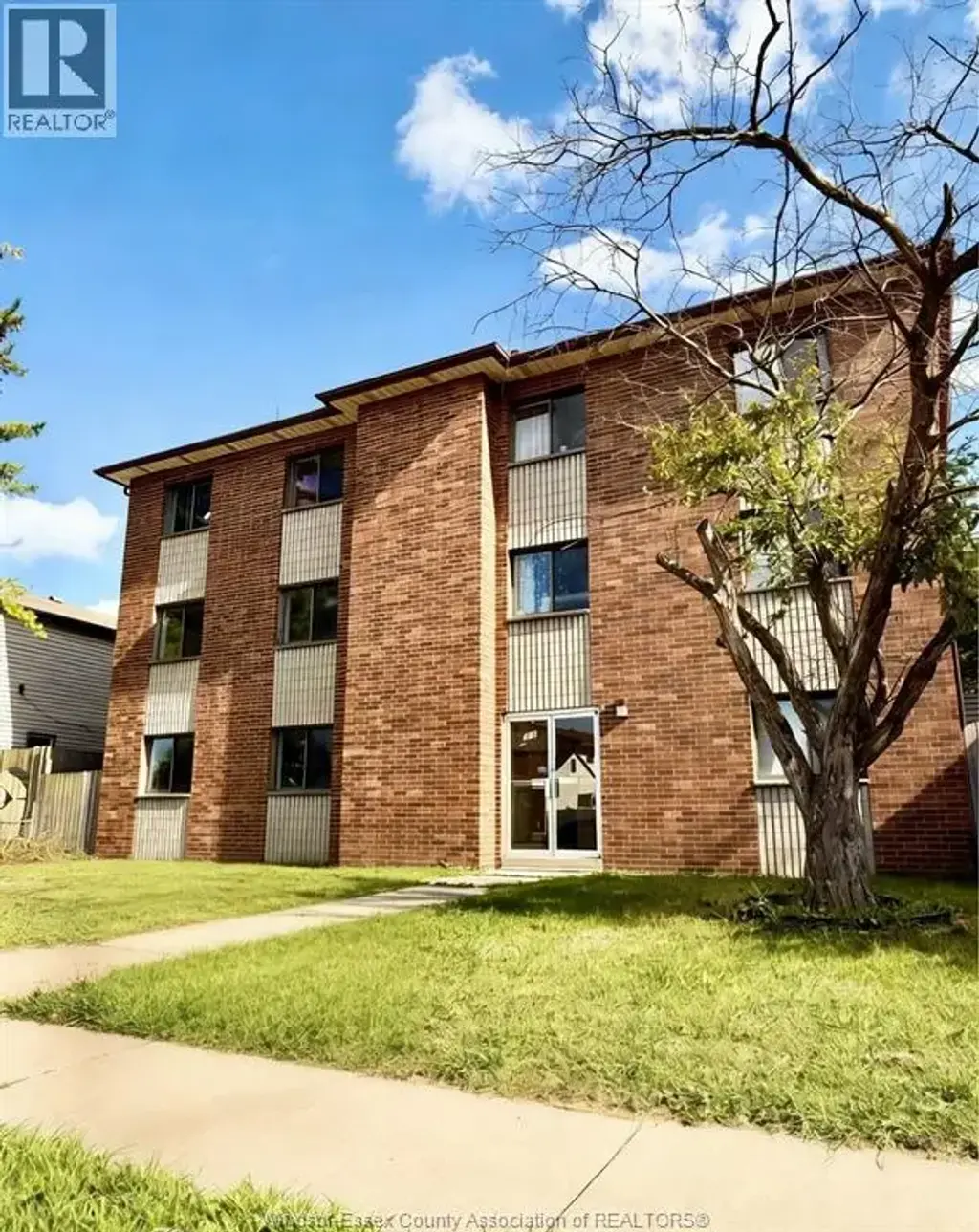 1547 Pelletier Unit# 4, Windsor